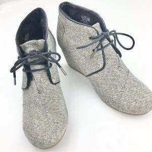 Toms KALA Beige Gold Black Sparkle Tweed Lace Up Wedge Heel Shoes